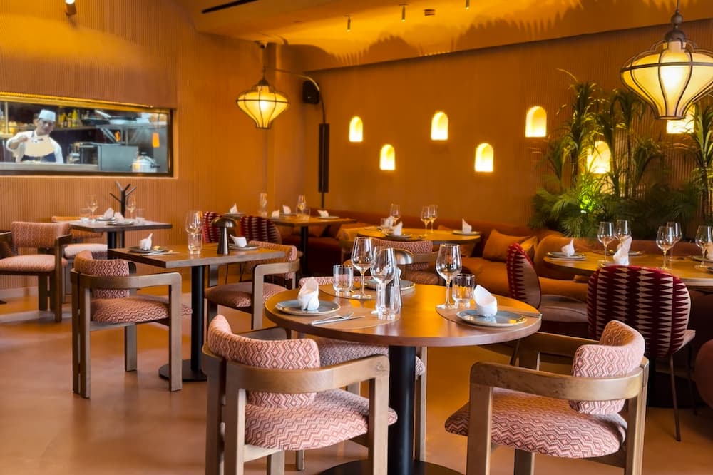 Persian Restaurant | Restaurante Persa